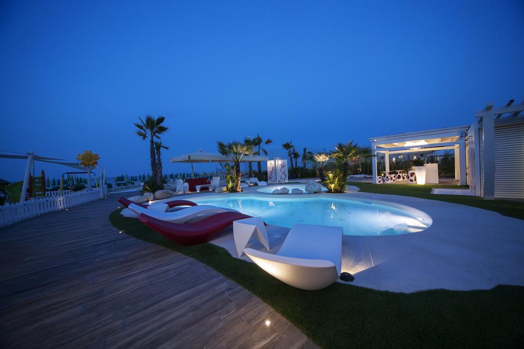 Hotel Doge Alba Adriatica Exterior photo