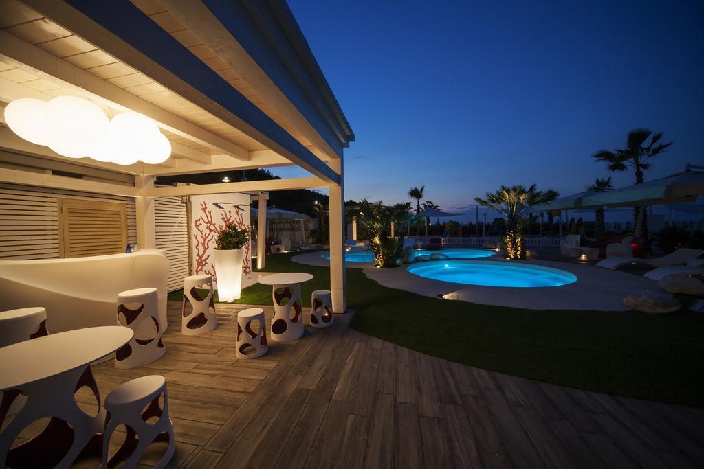 Hotel Doge Alba Adriatica Exterior photo