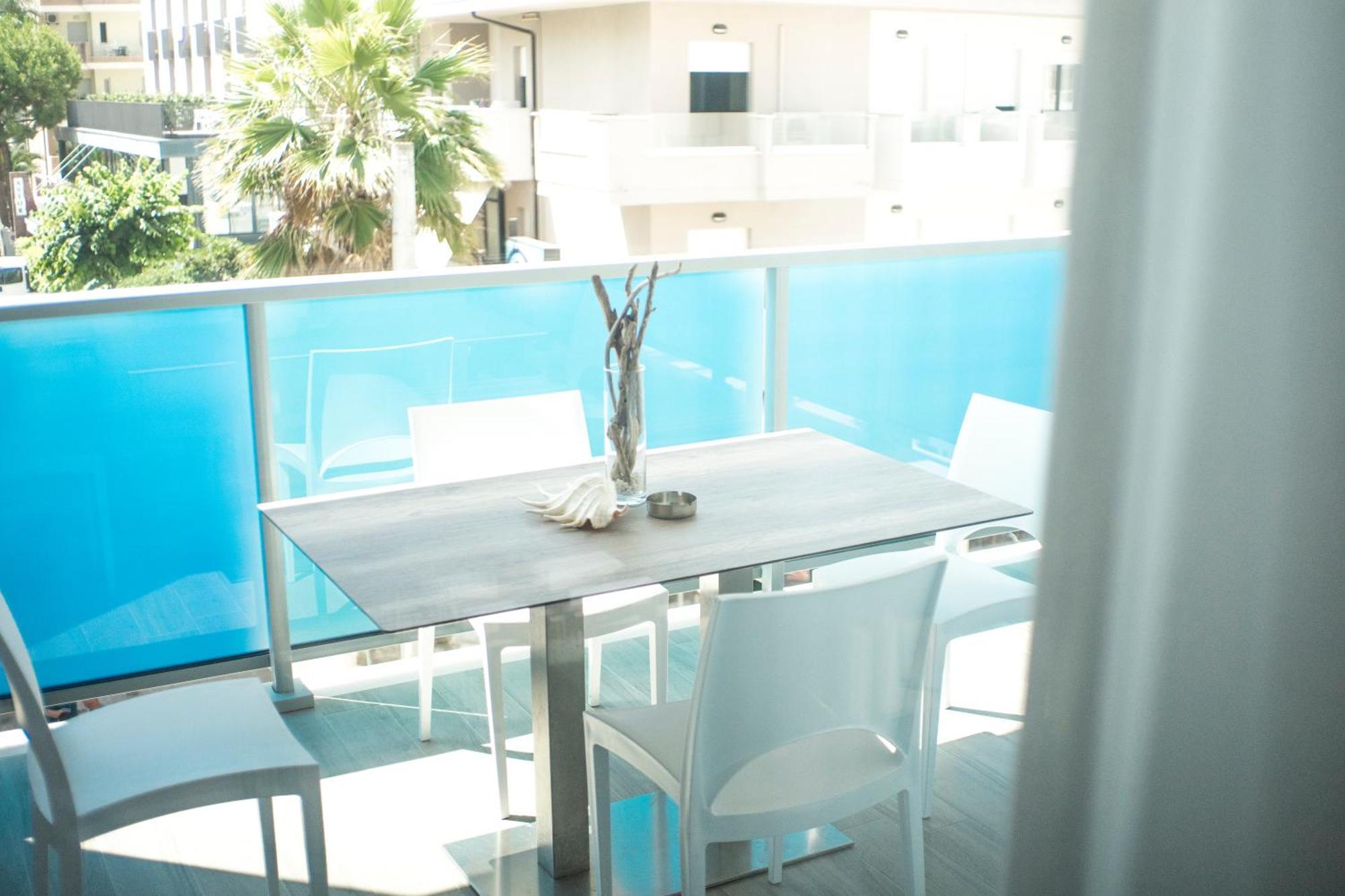 Hotel Doge Alba Adriatica Exterior photo