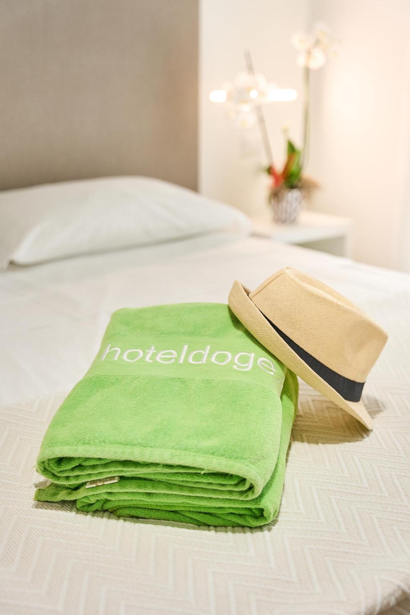 Hotel Doge Alba Adriatica Exterior photo